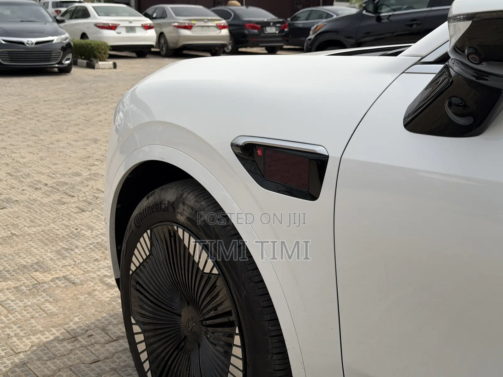 Avatr 11 2025 White