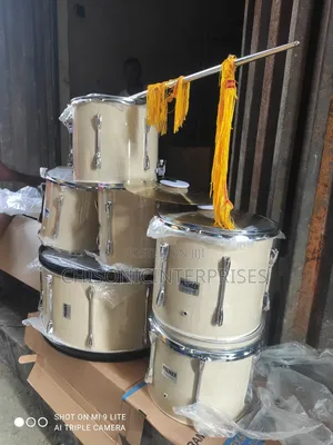 Yamaha Parade Drum Set