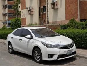 Toyota Corolla 2014 White