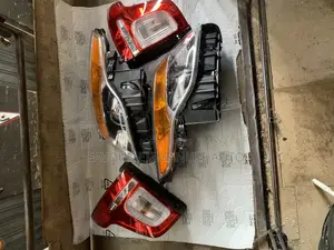 Headlamp and Backlight Ford Explorer 2013 Charger Type