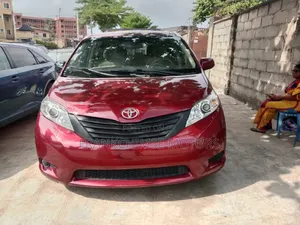 Toyota Sienna 7 Passenger 2011 Red