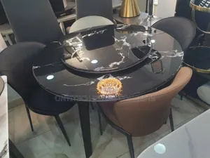 6 Seaters Round Shape Dining Table With Marble Top