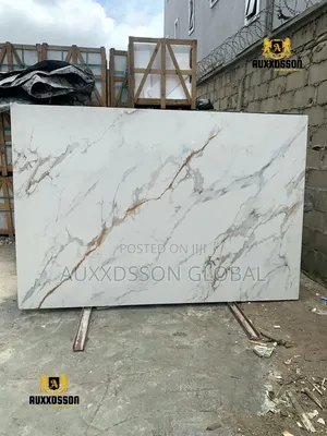 Siro White Quartz Slabs