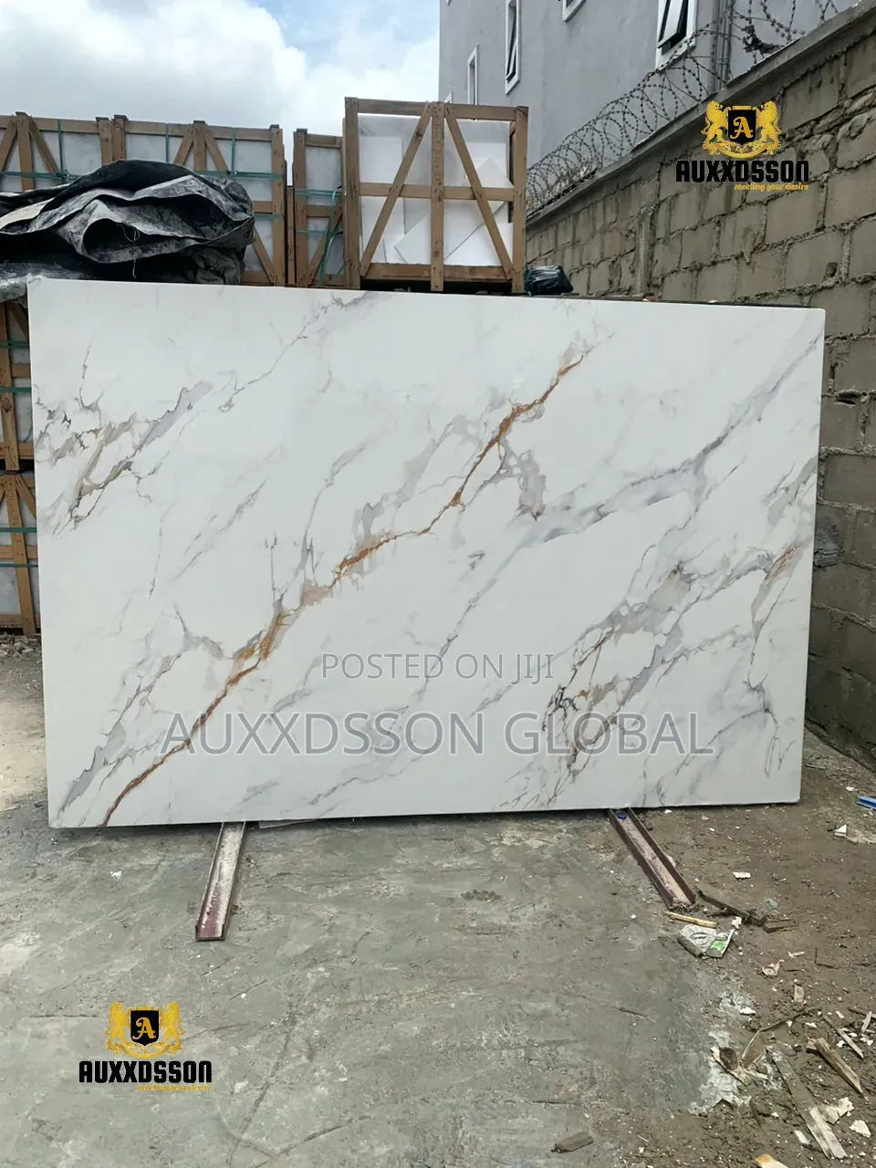 Siro White Quartz Slabs