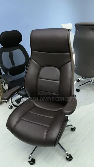 Boss Swivel Chair