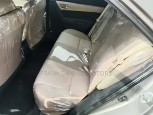 Toyota Corolla L 4dr Sedan (1.8L 4cyl 4A) 2015 Gray