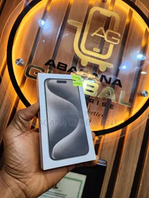 New Apple iPhone 15 Pro 128 GB Black
