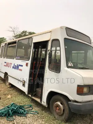 Mercedes-Benz Sprinter 2004 White