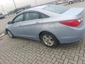 Hyundai Sonata 2012 Blue
