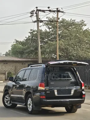Lexus LX 570 AWD 2015 Black