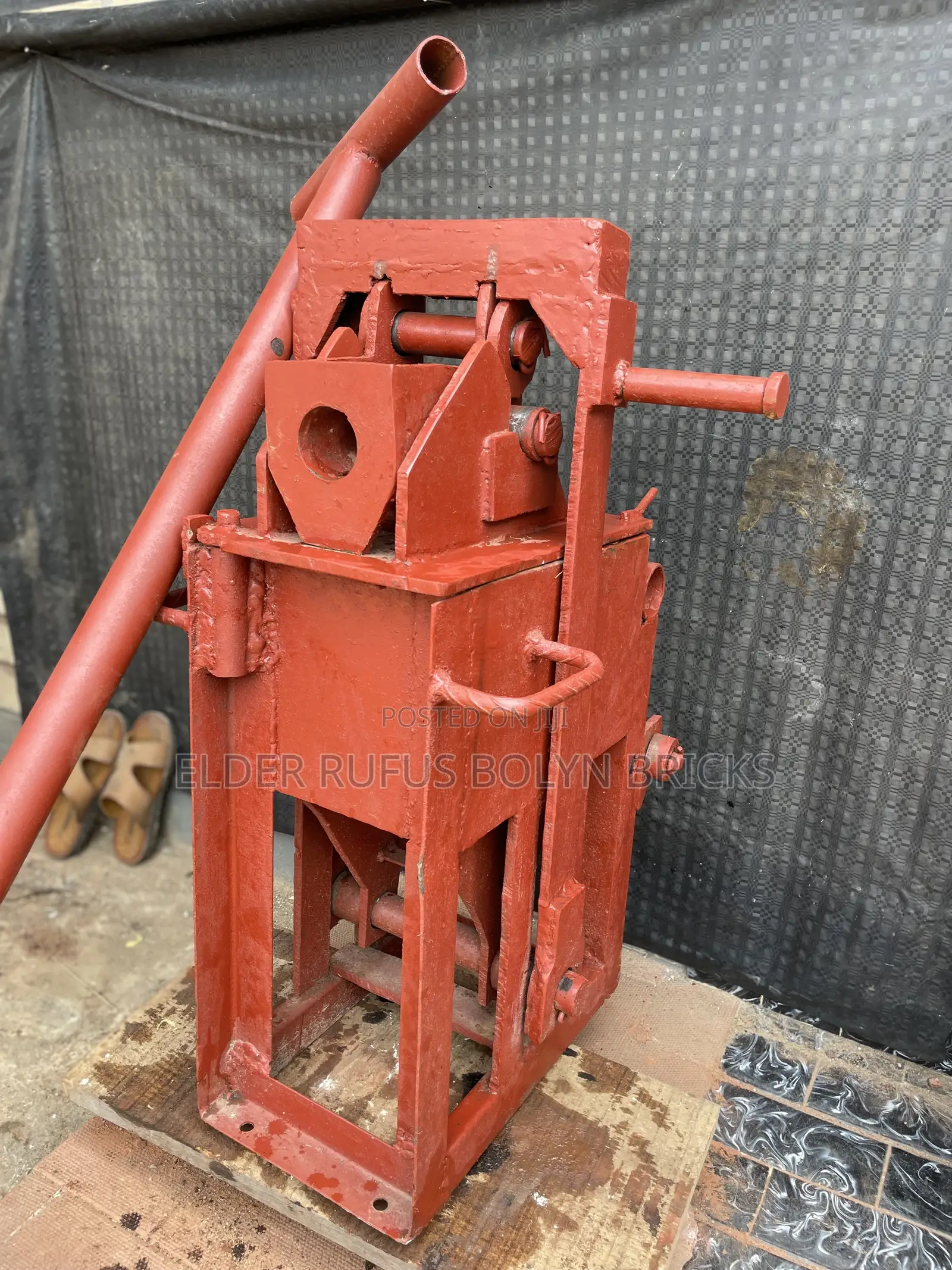 Mud/Adobe Red Soil Block Press/Machine