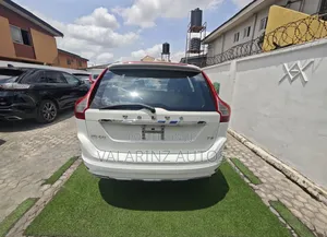 Volvo XC60 T5 Drive-E FWD 2016 White