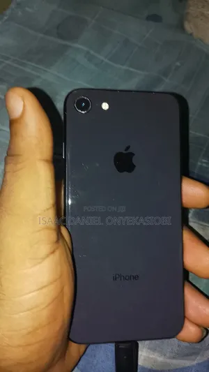 Apple iPhone 8 64 GB Black
