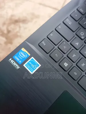 Laptop Asus 1015E 8GB Intel Core i5 HDD 500GB