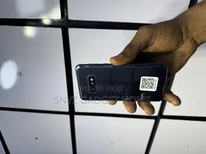 Samsung Galaxy S10e 128 GB Black