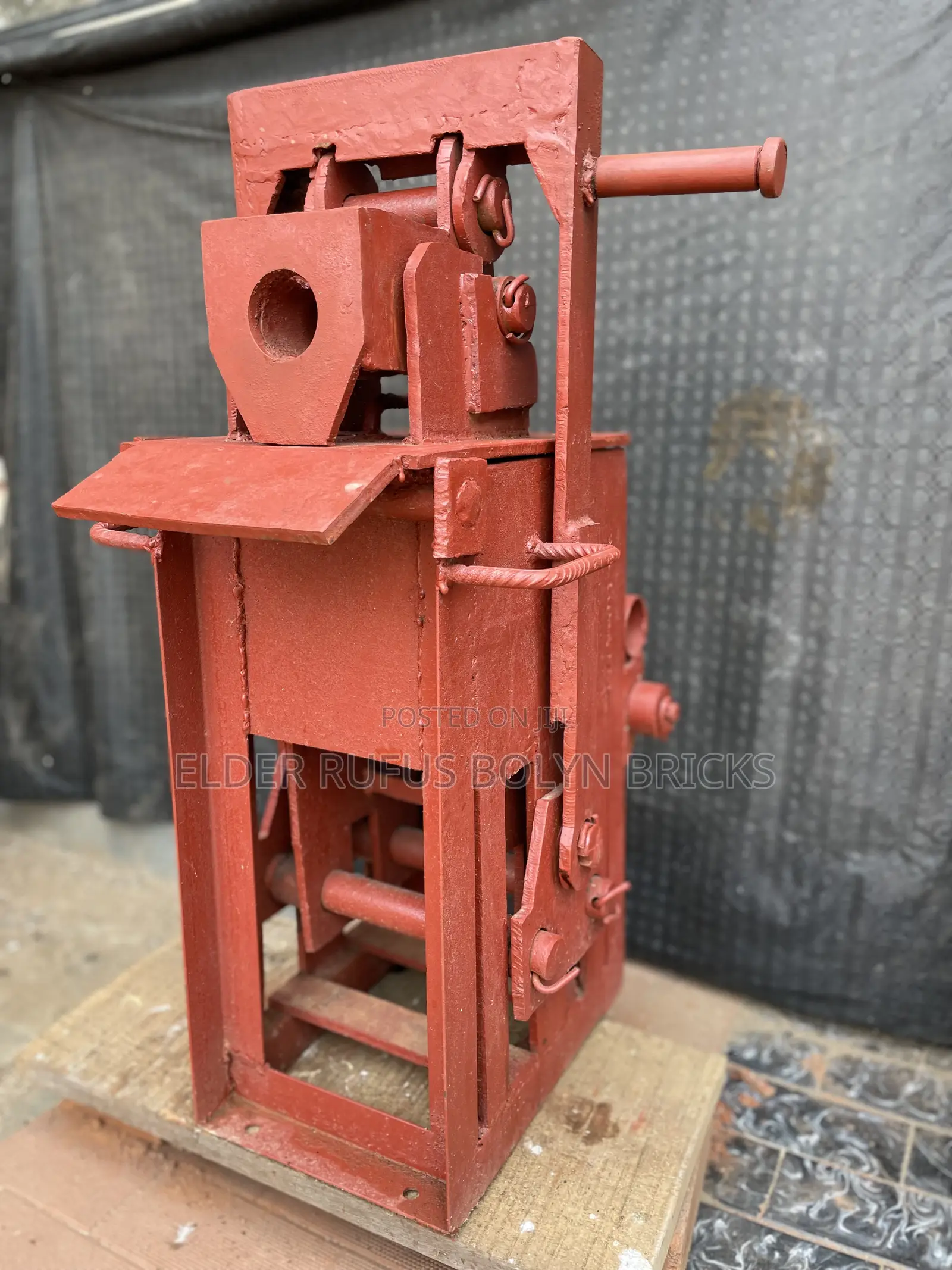 9” Hydraform Interlocking Brick Press Machine-Dry Stacked