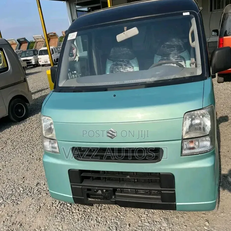 Suzuki Every 2013 White