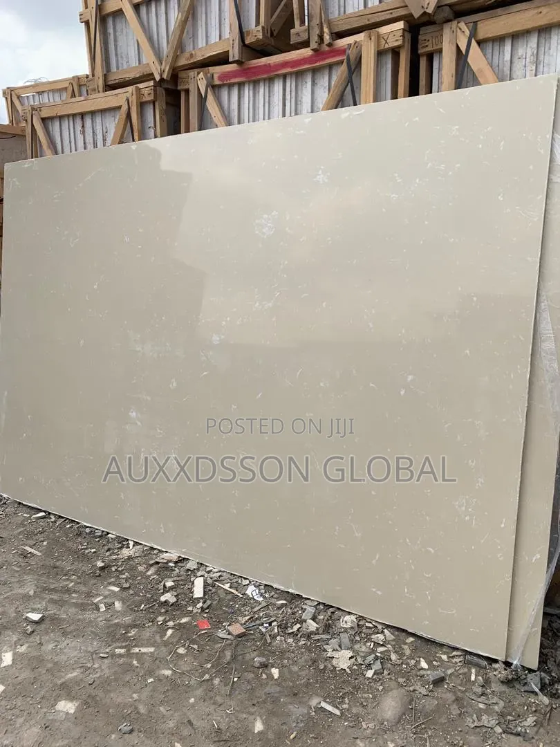 Creme Royal Deluxe Quartz Slabs