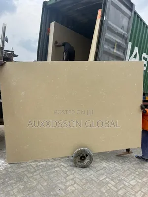 Creme Royal Deluxe Quartz Slabs