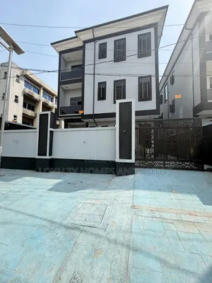 3bdrm House in Opebi for sale