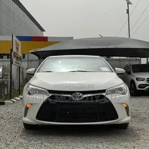 Toyota Camry 2015 White