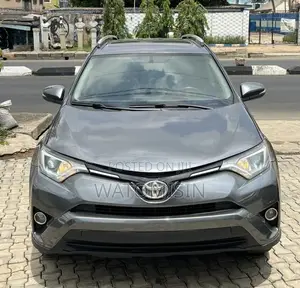 Toyota RAV4 Limited 4dr SUV AWD (2.5L 4cyl 6A) 2014 Gray