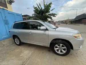 Toyota Highlander 2009 Silver