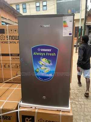 Snowsea Single Door Table Top Refrigerator