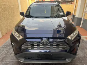 Toyota RAV4 Limited FWD 2019 Blue