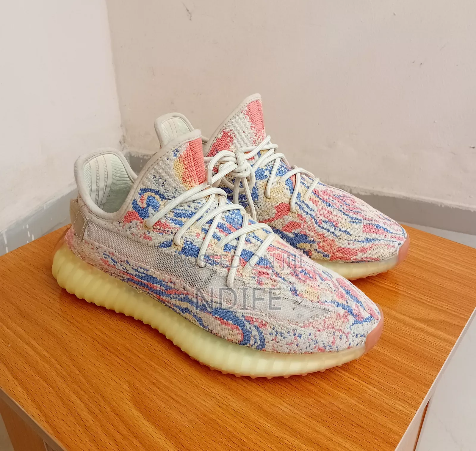 Adidas Yeezy Shoe
