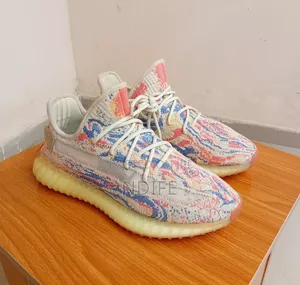 Adidas Yeezy Shoe