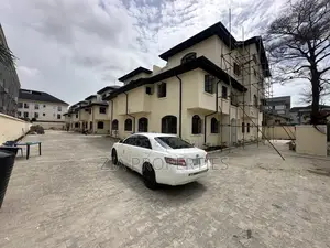 1bdrm Apartment in Victoria Island Extension for rent