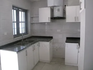 4bdrm Duplex in Hi Life Estate for rent
