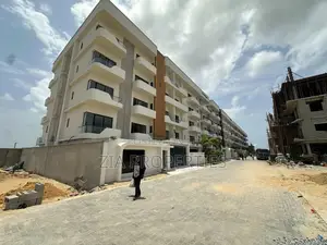 2bdrm Apartment in Lekki Phase 1 for rent