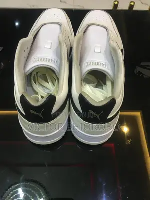 Original Puma Sneakers