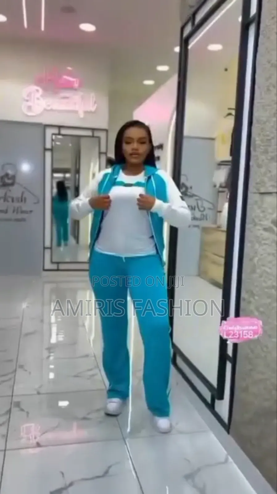 Quality Two-Piece Tracksuit With Jacket