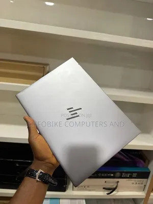Laptop HP EliteBook 830 G9 16GB Intel Core i7 SSD 512GB