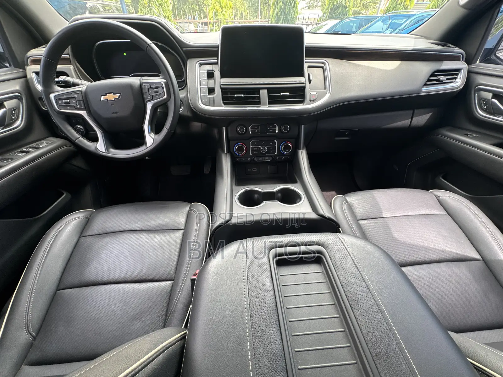 Chevrolet Tahoe Premier 2024 Silver