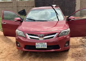 Toyota Corolla 2010 Red