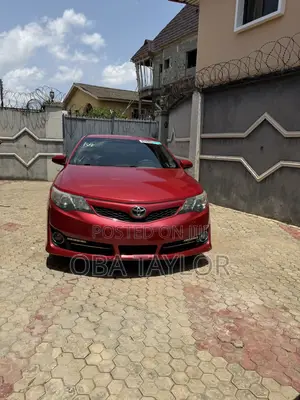 Toyota Camry 2014 Red