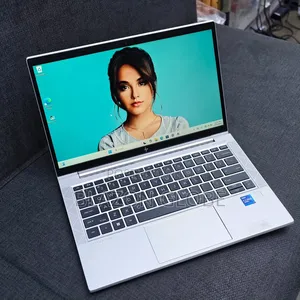 Laptop HP EliteBook 830 G8 16GB Intel Core i7 SSD 512GB