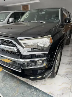 Toyota 4-Runner Limited 4WD 2010 Black
