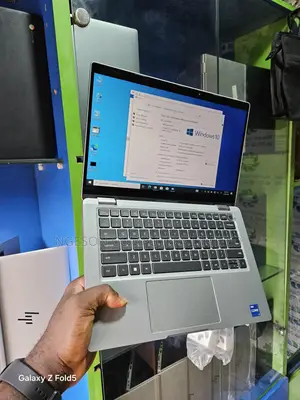 Laptop Dell Latitude 5330 32GB Intel Core i7 SSD 512GB
