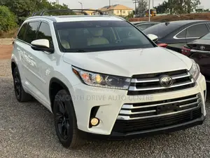 Toyota Highlander Limited 4x4 V6 (3.5L 6cyl 8A) 2017 White