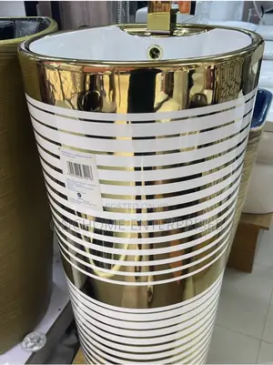 Original Gold Washing Hands Basin (Standing)