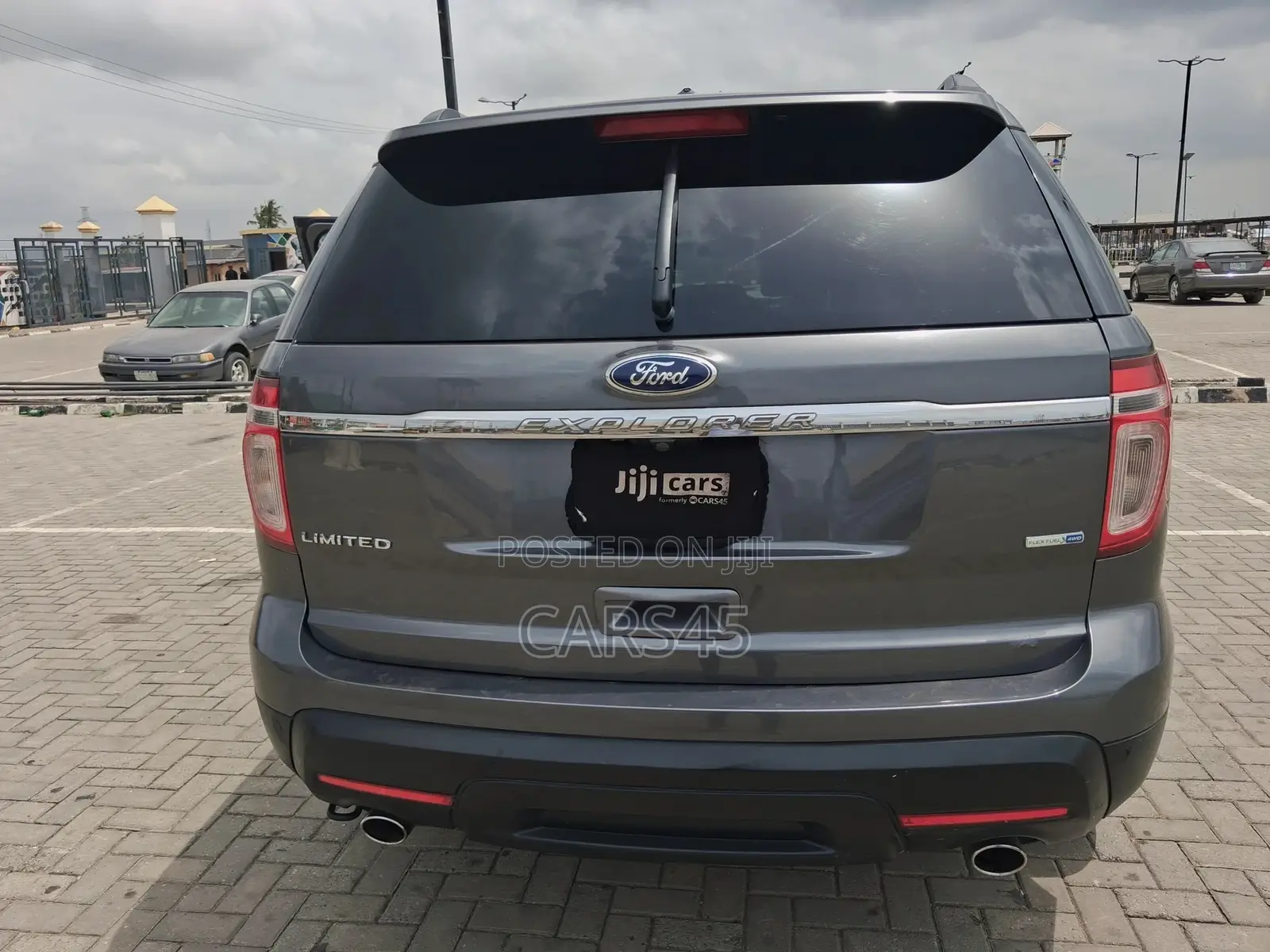 Ford Explorer 2014 Gray