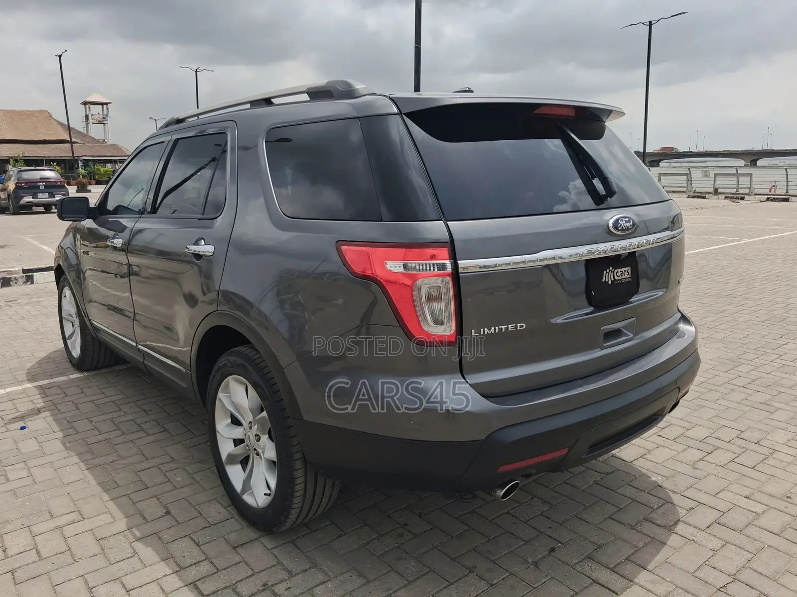 Ford Explorer 2014 Gray