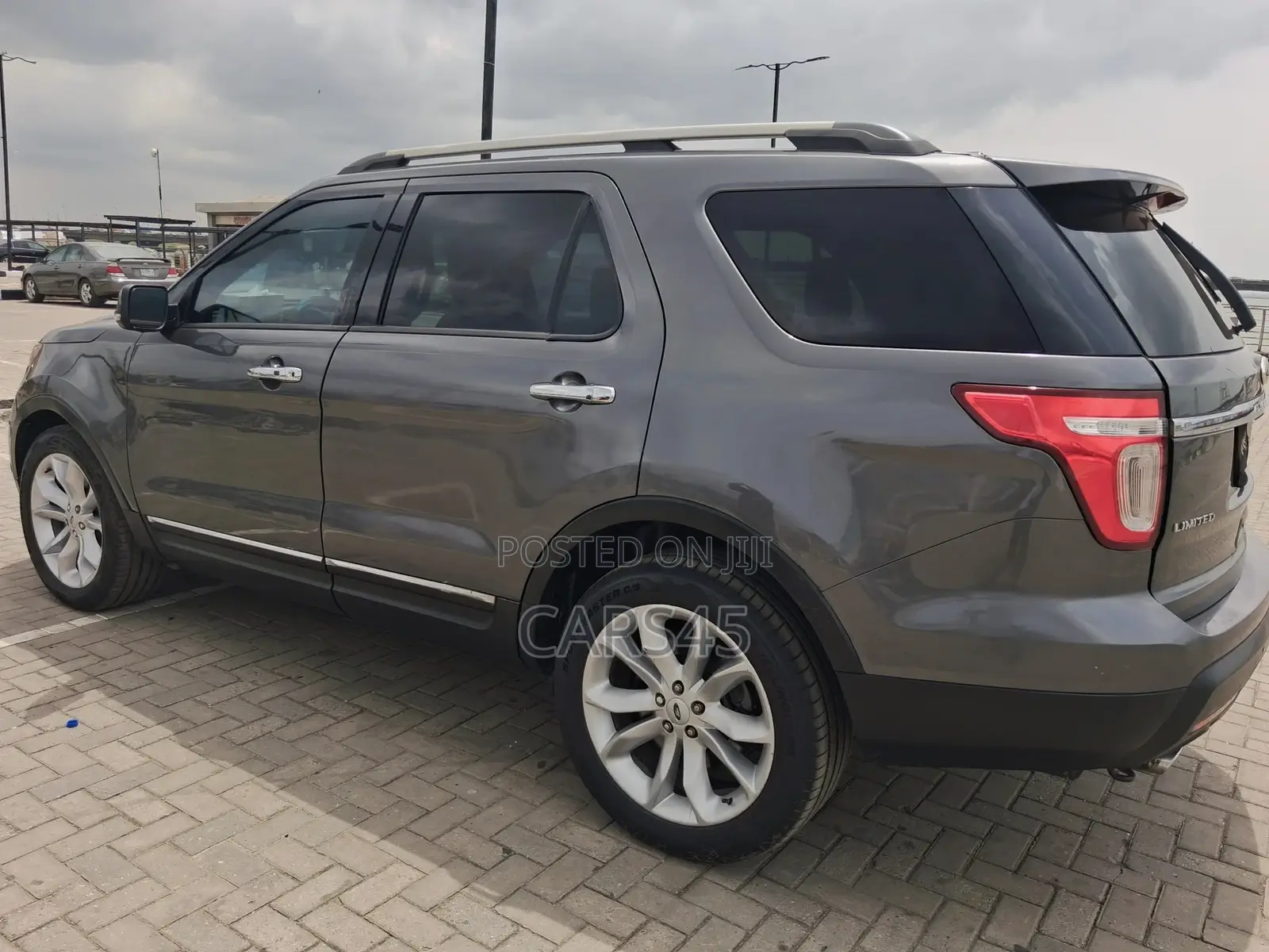 Ford Explorer 2014 Gray