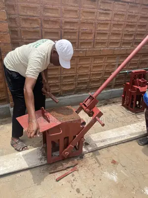 Clay Brick Press Machine;Makes 2bricks Per Time Manual/Multi Purpose