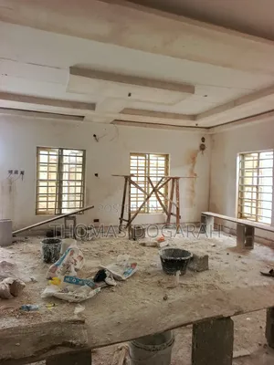 8m Commercial 4bedrooms Terrace Duplex Tarred for Rent/Lease
